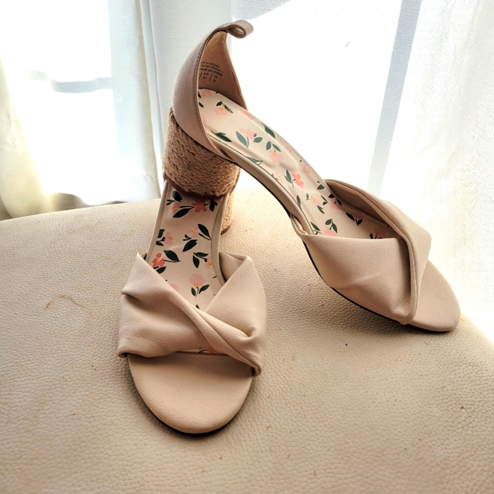 Draper James Elegant Cream Women's Sandals Size 10